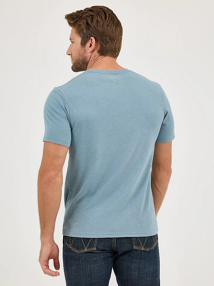 t-shirt homme wrangler avec logo drapeau américain et drapeau de plomb