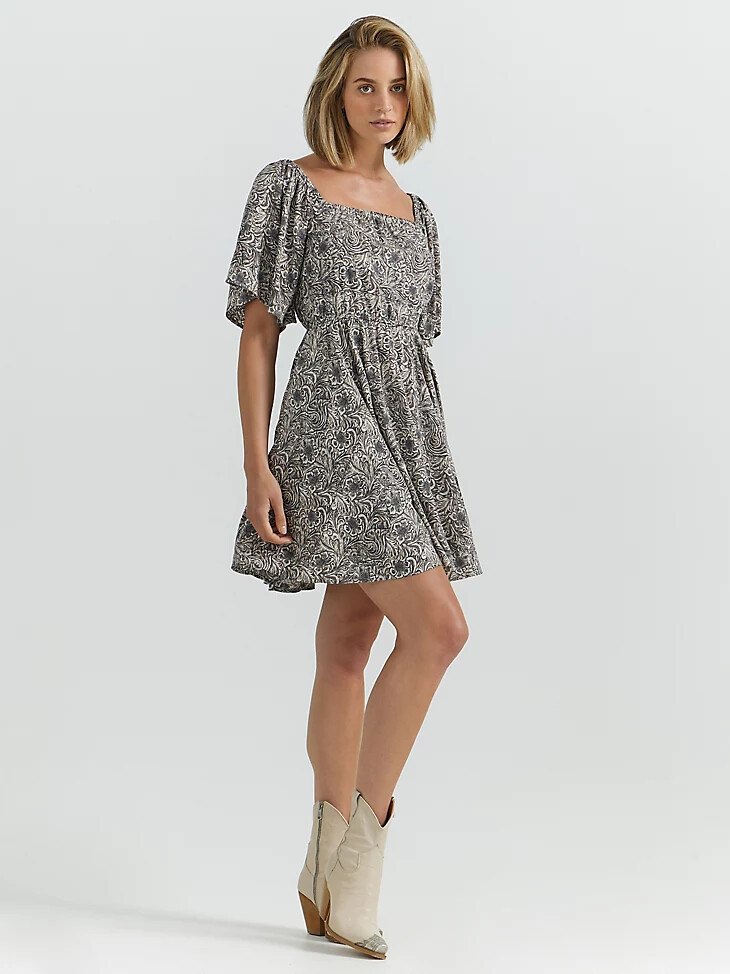 robe romantique grise à manches papillon pour femme