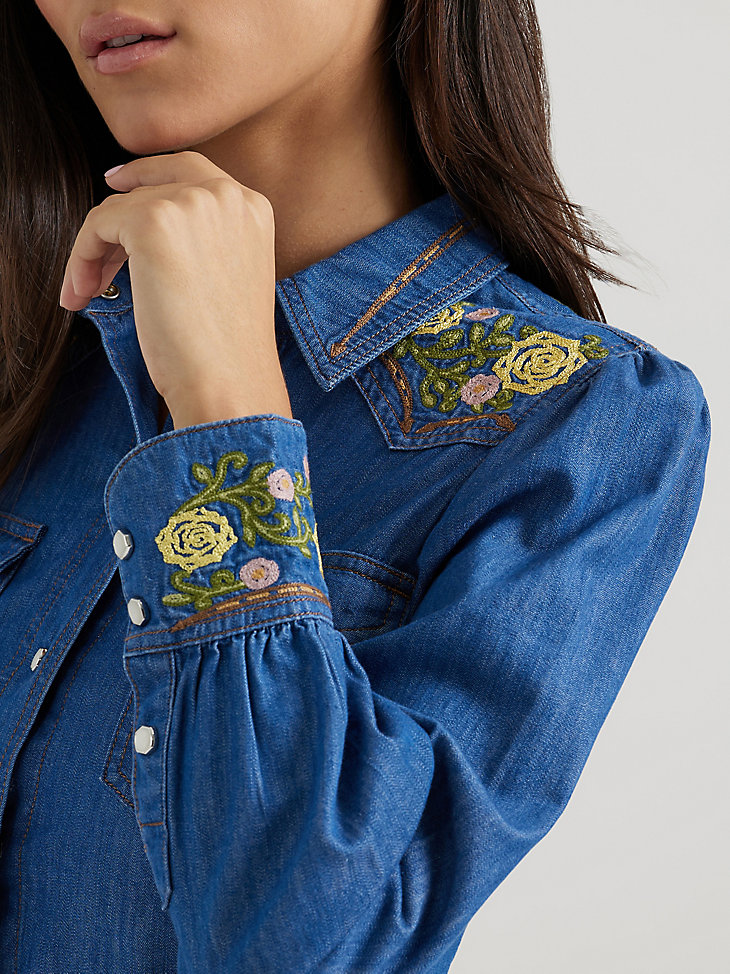 robe brodée wrangler x yellow rose par kendra scott délavage moyen