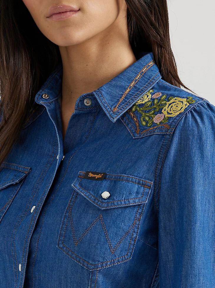 robe brodée wrangler x yellow rose par kendra scott délavage moyen
