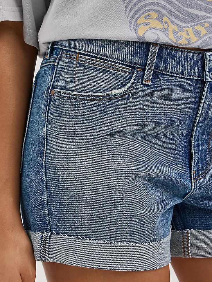 short sierra à revers pour femme