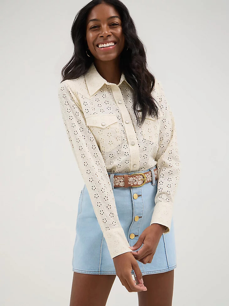 chemise à boutons-pression nacrés wrangler x yellow rose par kendra scott cloud dancer