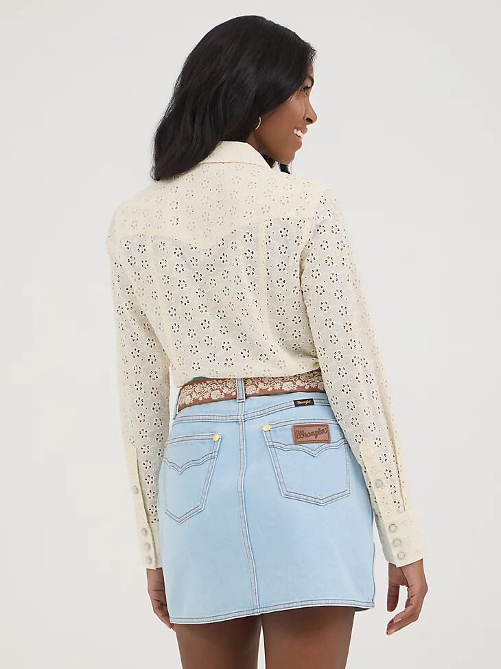 chemise à boutons-pression nacrés wrangler x yellow rose par kendra scott cloud dancer