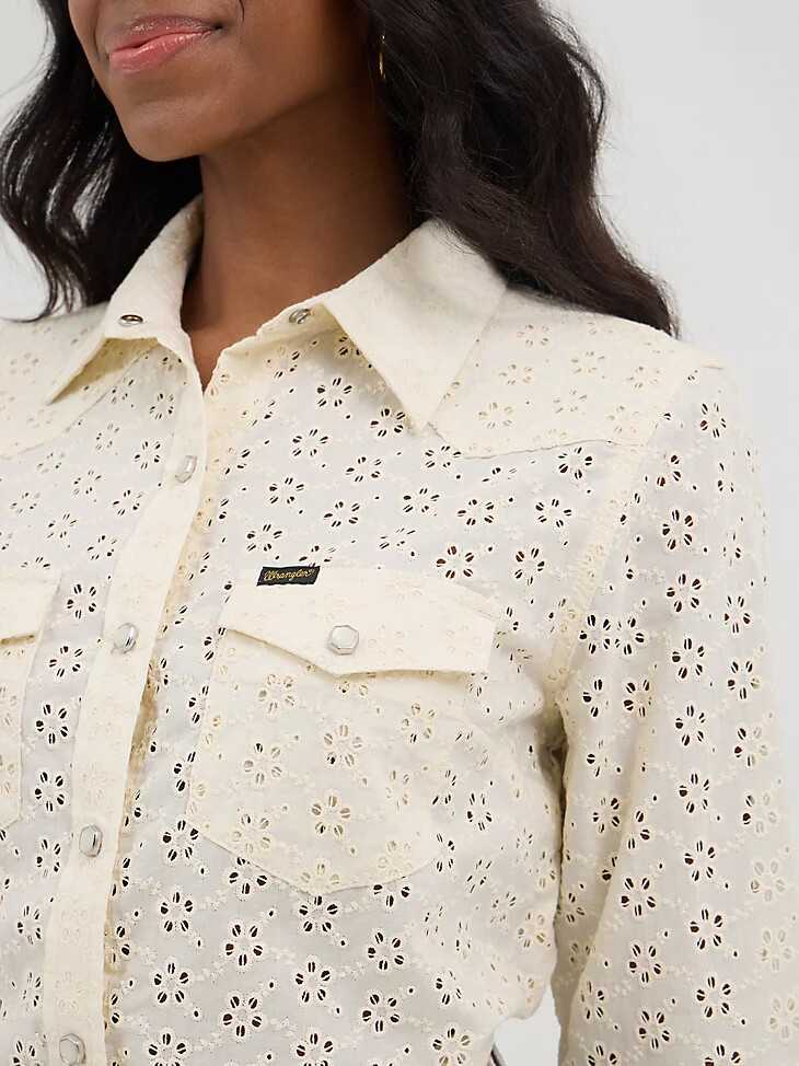 chemise à boutons-pression nacrés wrangler x yellow rose par kendra scott cloud dancer
