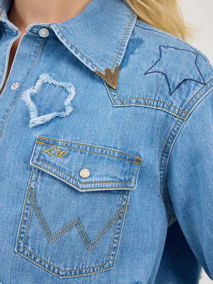 chemise western à boutons-pression wrangler x lainey wilson starry bleu véritable.