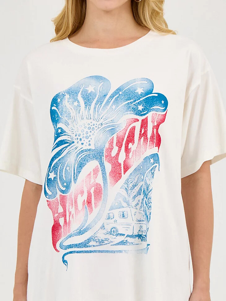 t-shirt oversize wrangler x lainey wilson heck yeah