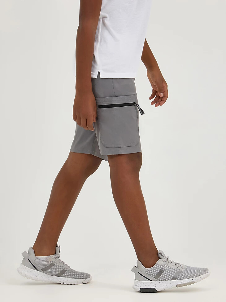 short cargo technique wrangler pour garçon couleur quiet shade