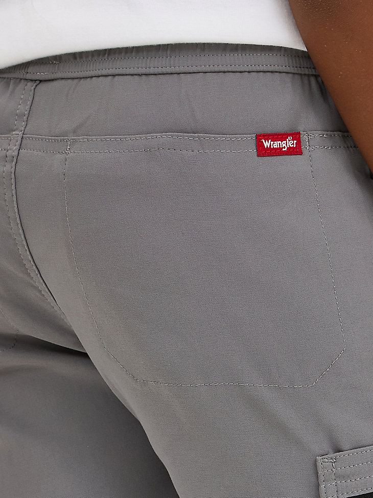 short cargo technique wrangler pour garçon couleur quiet shade