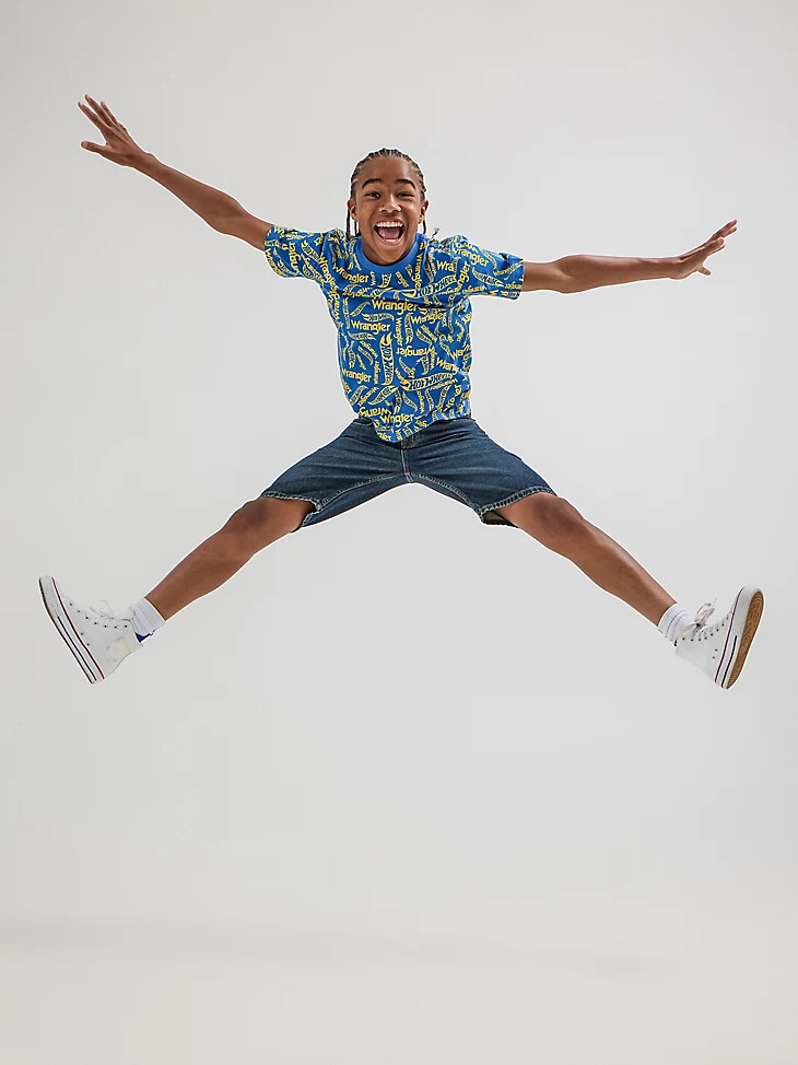 t-shirt bleu wrangler x hot wheels pour garçon