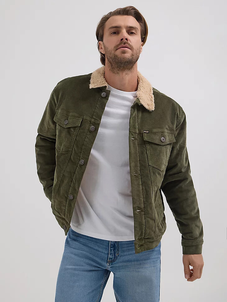 veste trucker en velours côtelé doublée sherpa wrangler pour homme couleur olive nuit