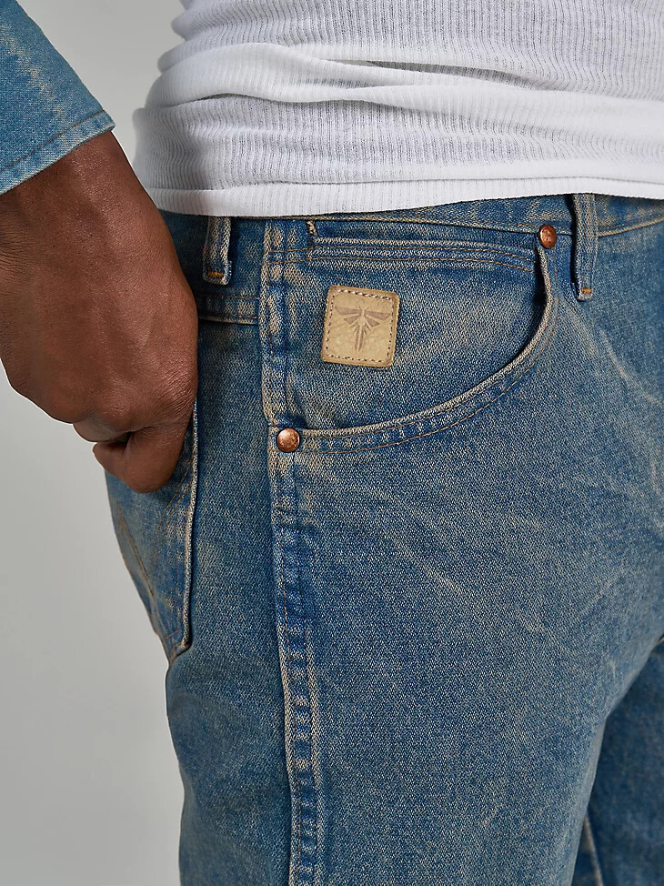 jean wrangler x the last of us coupe cowboy indigo prélavé
