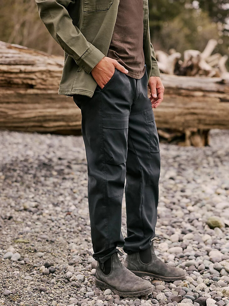pantalon cargo décontracté wrangler atg pour homme noir de jais