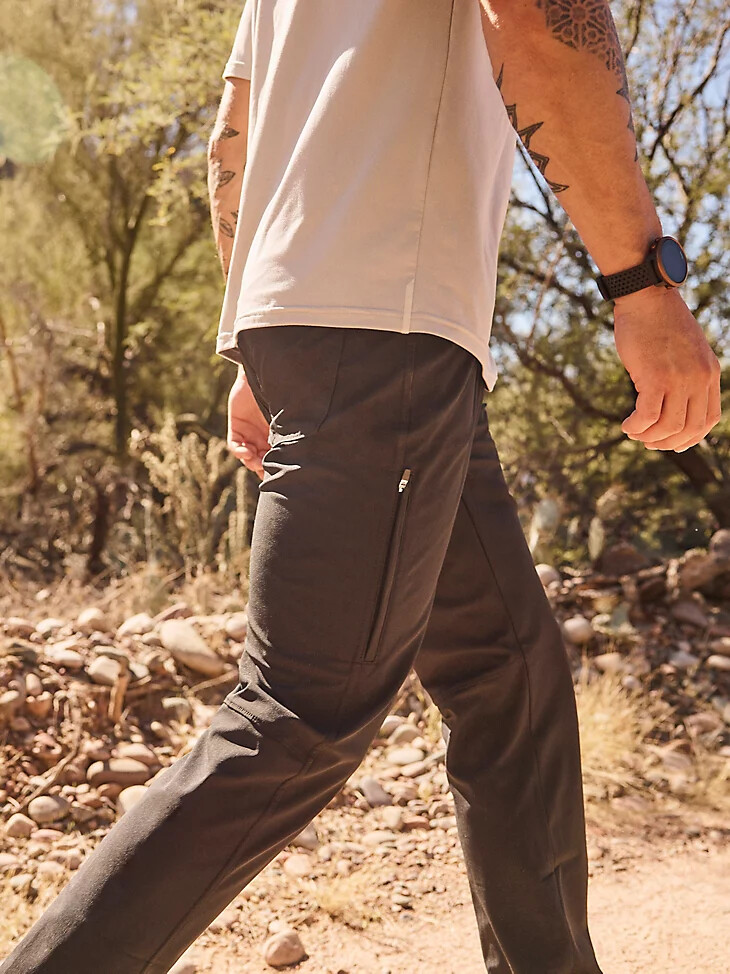 pantalon wrangler atg fwds à cinq poches pour homme noir de jais