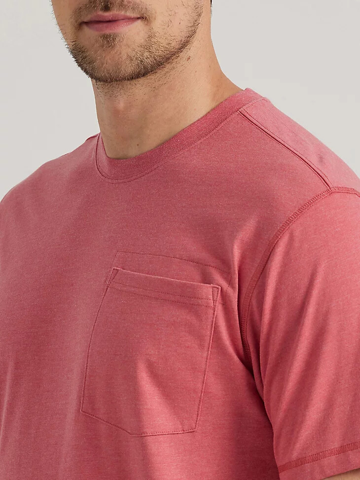 t-shirt de travail wrangler riggs workwear à manches courtes et 1 poche rouge minéral