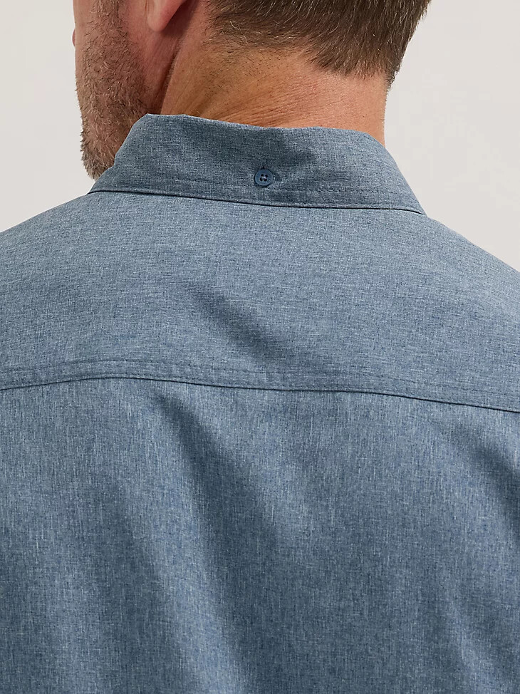 chemise de travail wrangler riggs workwear à manches longues et aérées coloris bleu nuits chiné