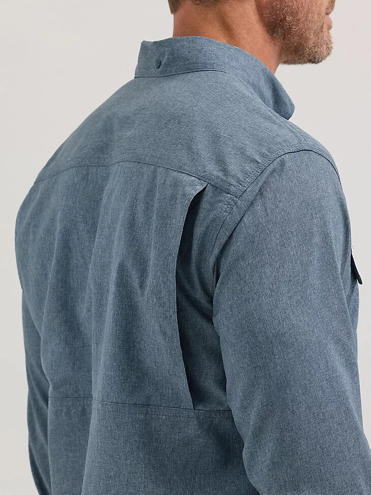 chemise de travail wrangler riggs workwear à manches longues et aérées coloris bleu nuits chiné