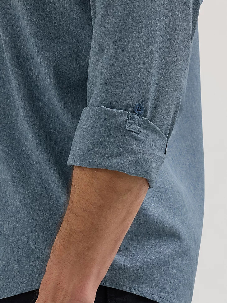 chemise de travail wrangler riggs workwear à manches longues et aérées coloris bleu nuits chiné
