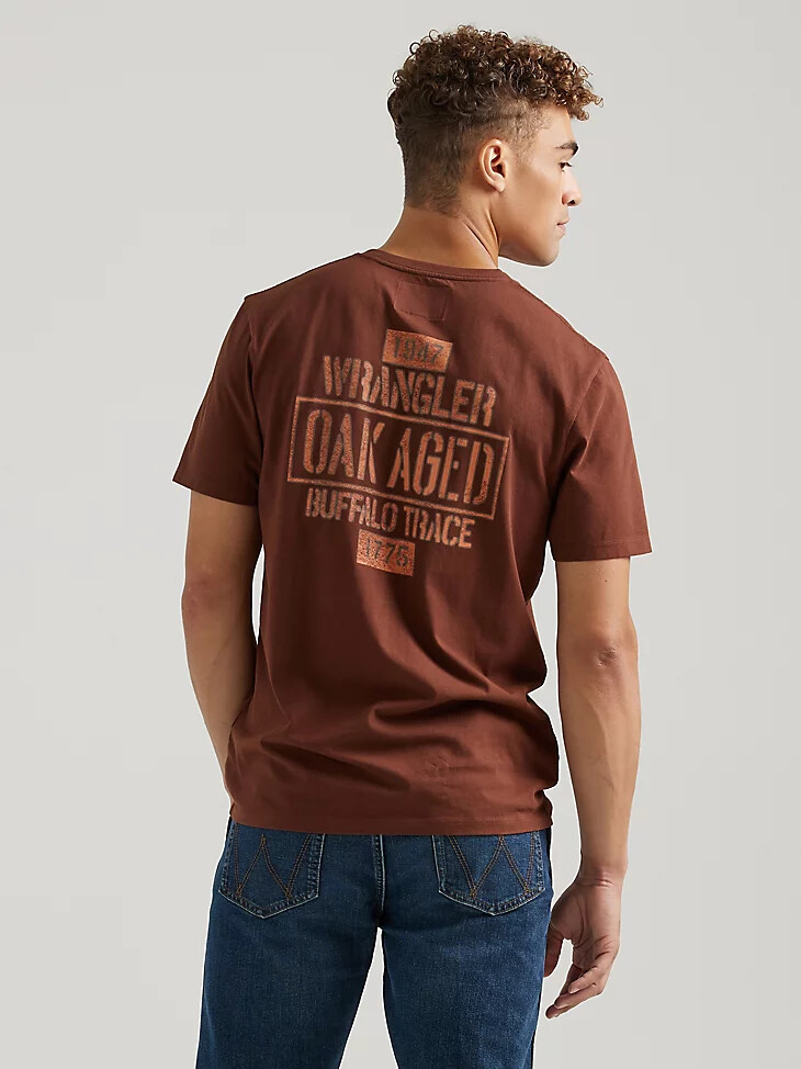 t-shirt wrangler x buffalo trace pour homme coloris oak aged grain marron
