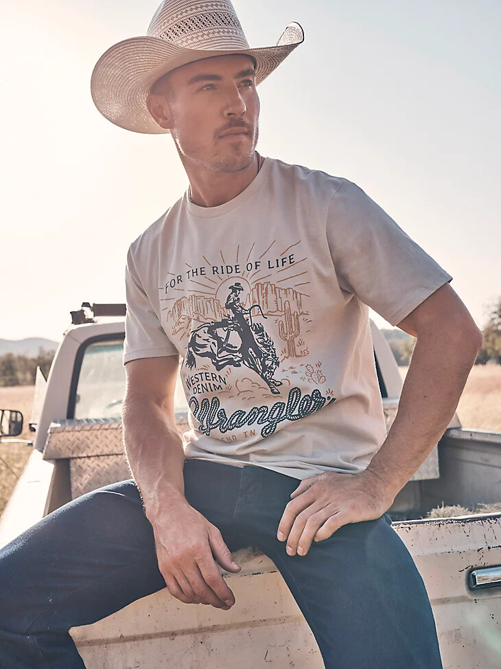 t-shirt homme à motif cheval cabré blanc cassé