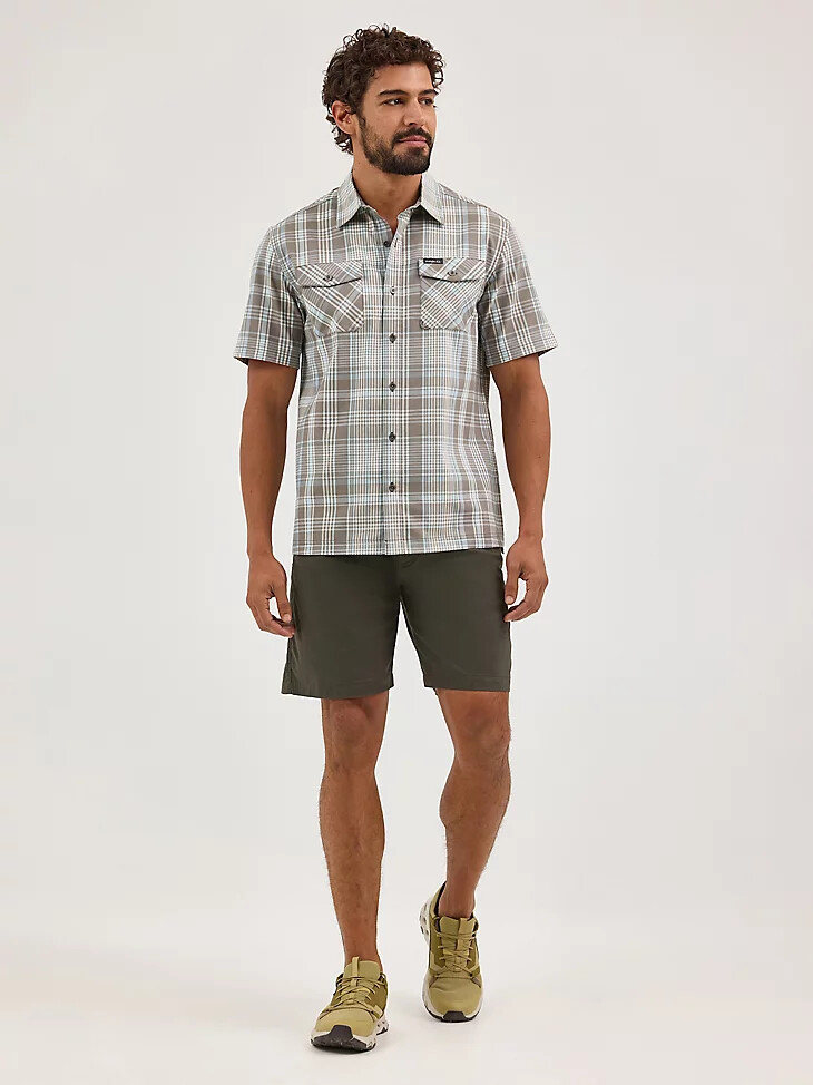 chemise utilitaire à manches courtes evergreen pour homme couleur olive poussiéreuse