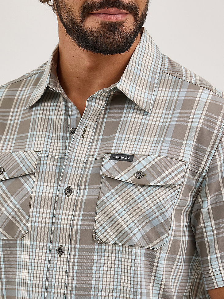 chemise utilitaire à manches courtes evergreen pour homme couleur olive poussiéreuse
