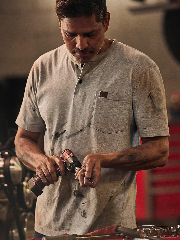 henley à manches courtes wrangler riggs workwear gris cendré