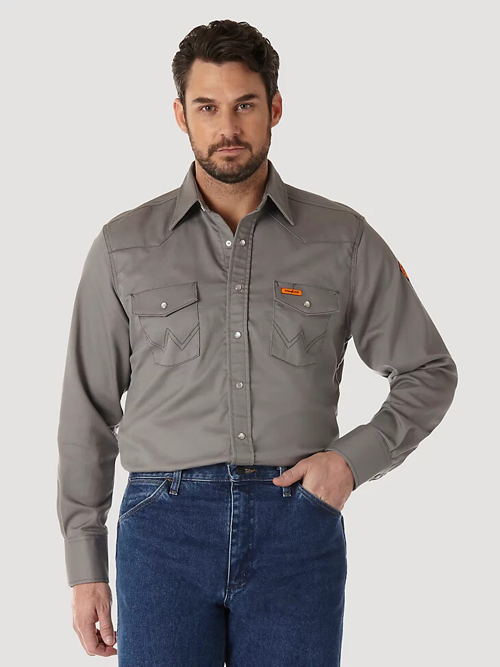 t-shirt à manches longues ignifugé wrangler fr couleur anthracite.